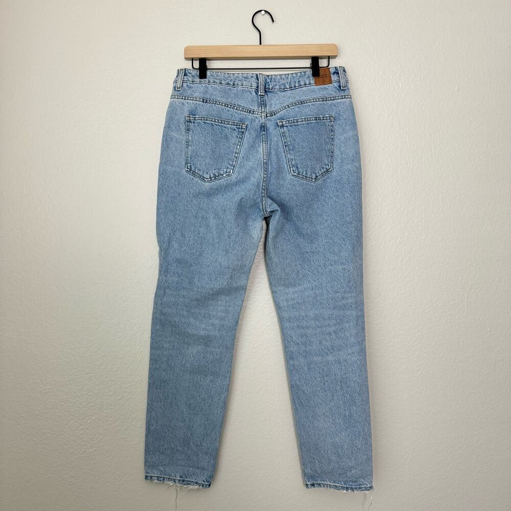 ZARA Womens Light Wash High-Rise Jean Straight Leg Distressed Raw Hem Size 8 - Picture 5 of 7